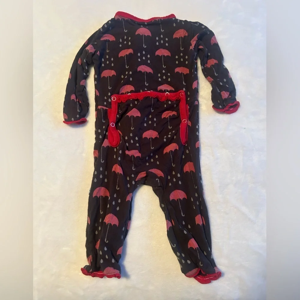 Kickee Pants pajamas - black with raindrops and red umbrellas size 3-6 months
